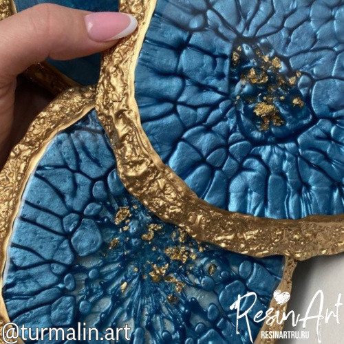 brilliant blue